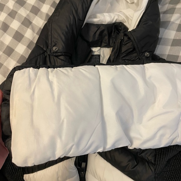 Women’s Puffy Warm Coat | STEVE MADDEN - Picture 5 of 9